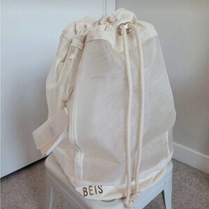 the high-brid backpack. Beis backpack from Shay’s high line collection.